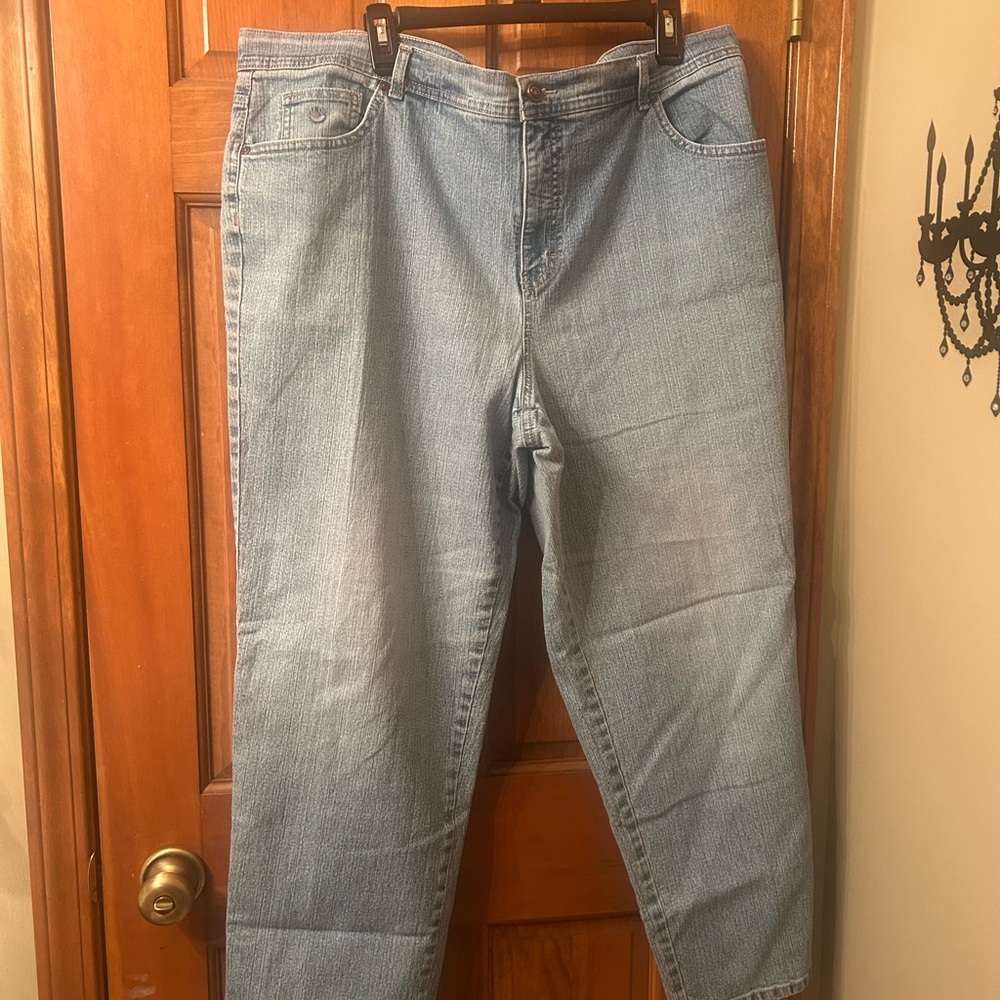 Gloria Vanderbilt Denim Blue Straight Leg Jeans